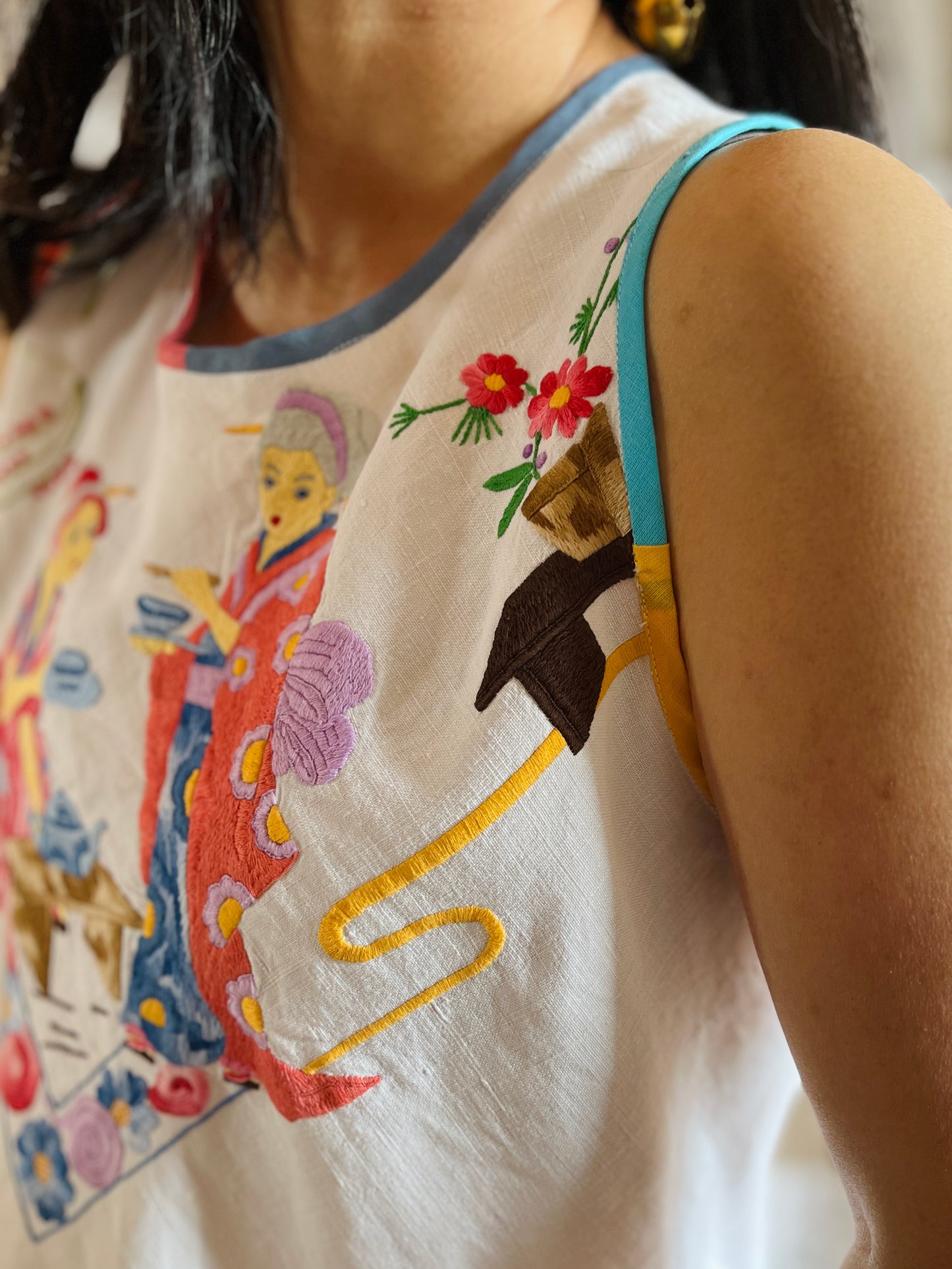 The Japanese tea party Statement tank top
