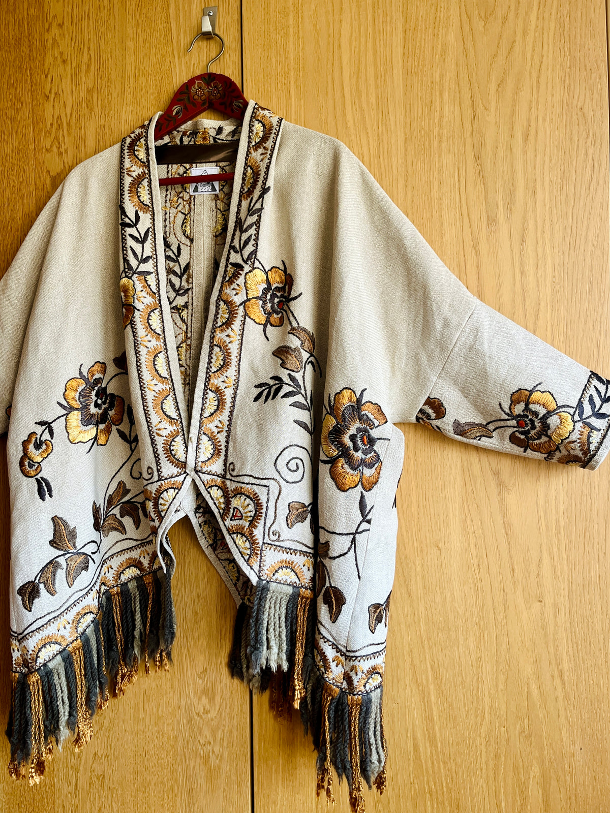 Poncho for j