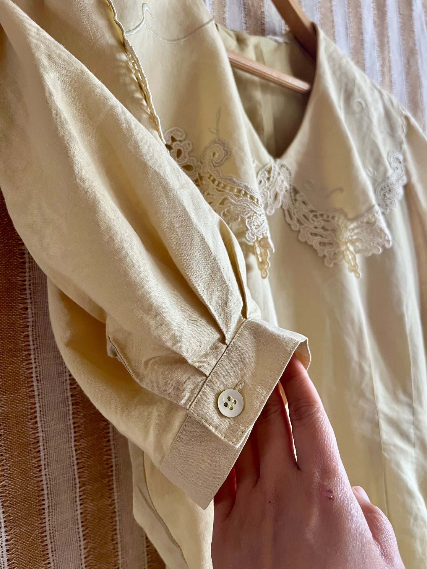 80s Cottage Butter Yellow Lace blouse