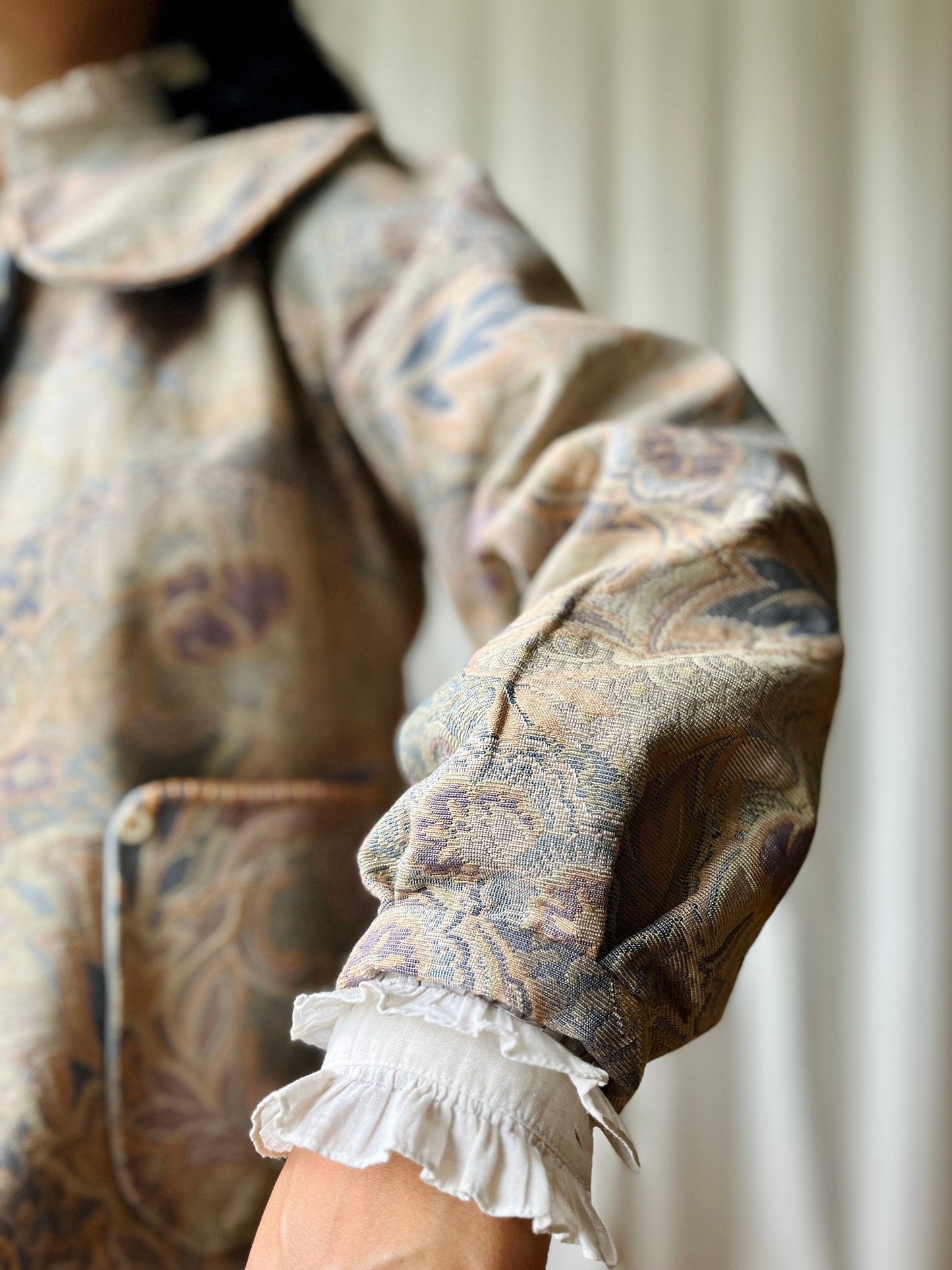 Peter Pan Collar Light Jacket