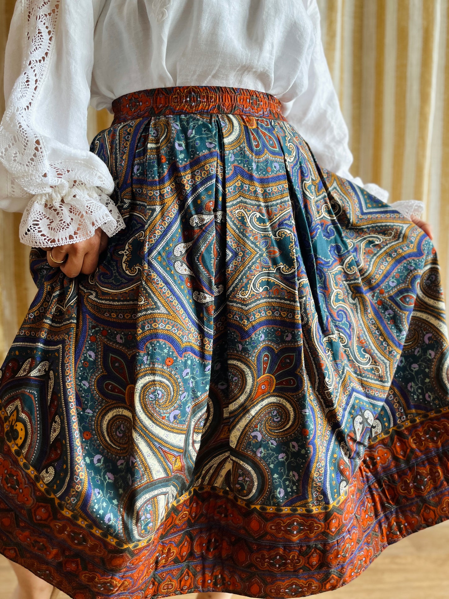 Handmade vintage 70s Bottom Quilted A-line Skirt