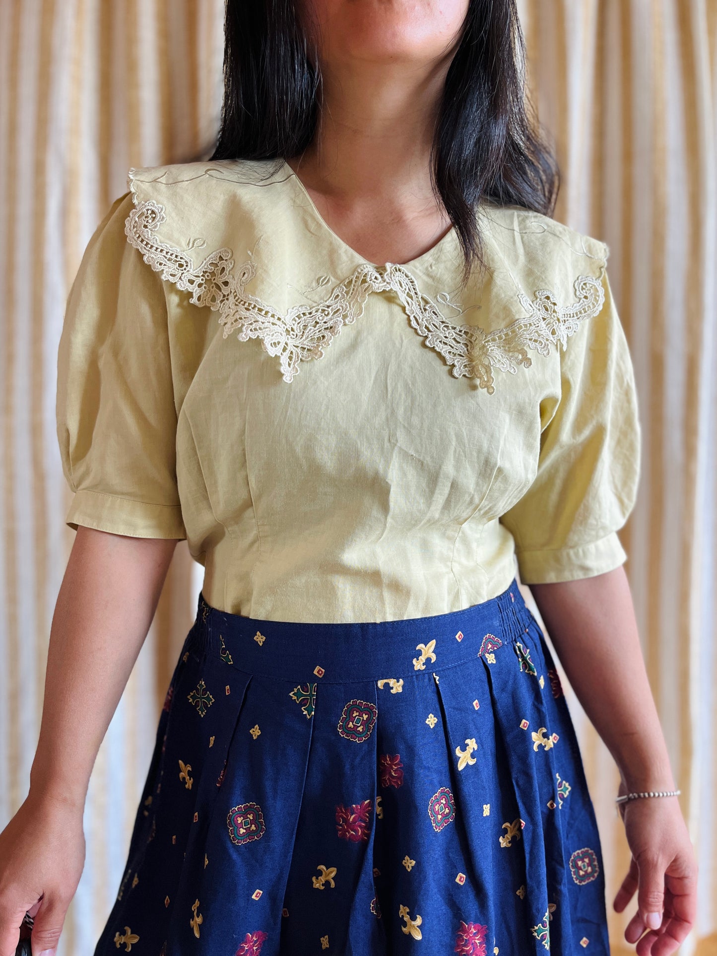 80s Cottage Butter Yellow Lace blouse