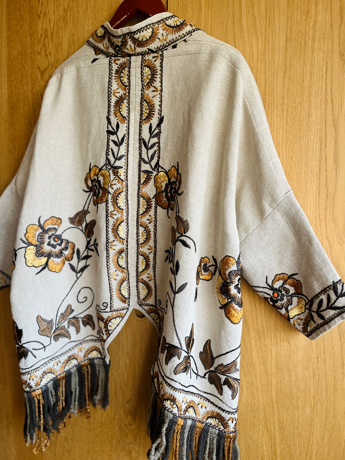 Poncho for j