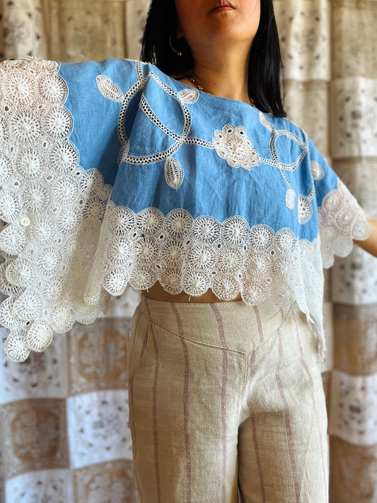 Crochet cloud tee in sky blue