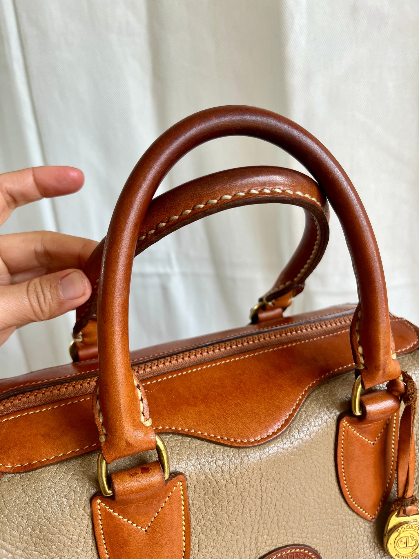 Pre tag Taupe/British Tan Gladstone Doctor's Bag Satchel