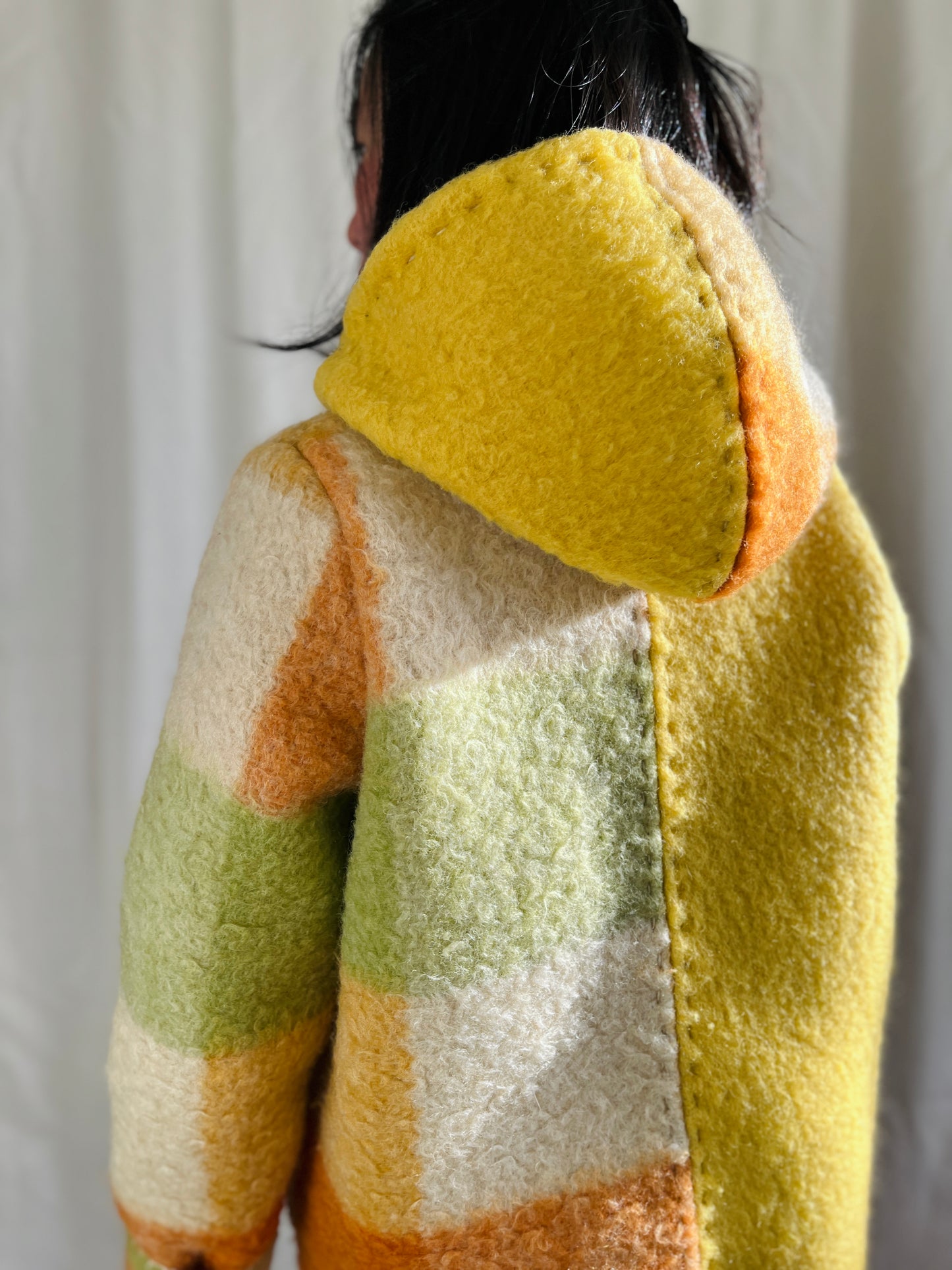 Repurpose thick wool blanket turns cosy winter coat with detachable Hoodie