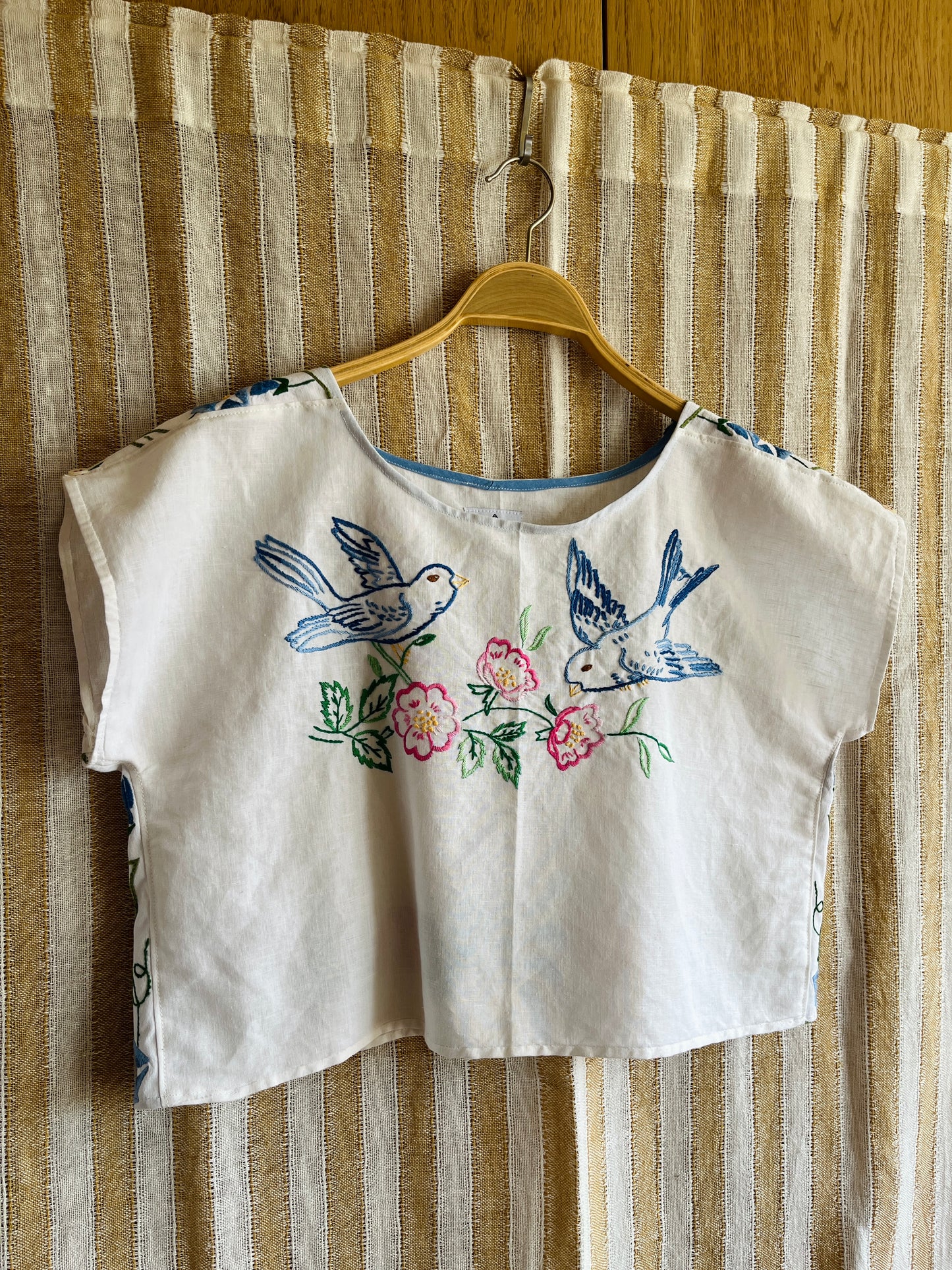 Blue birds tee