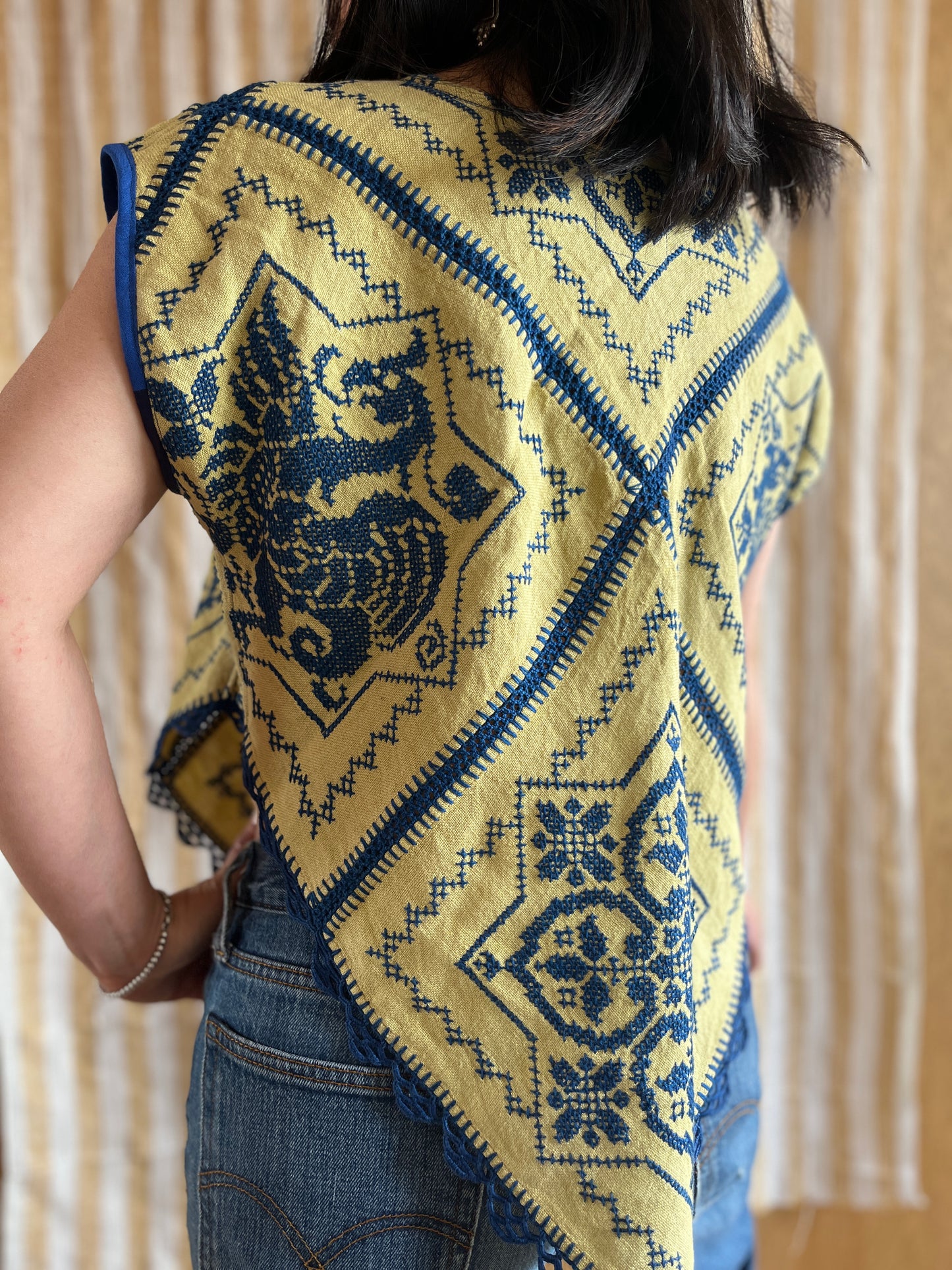 Diamond Dragon Top Cap Sleeves