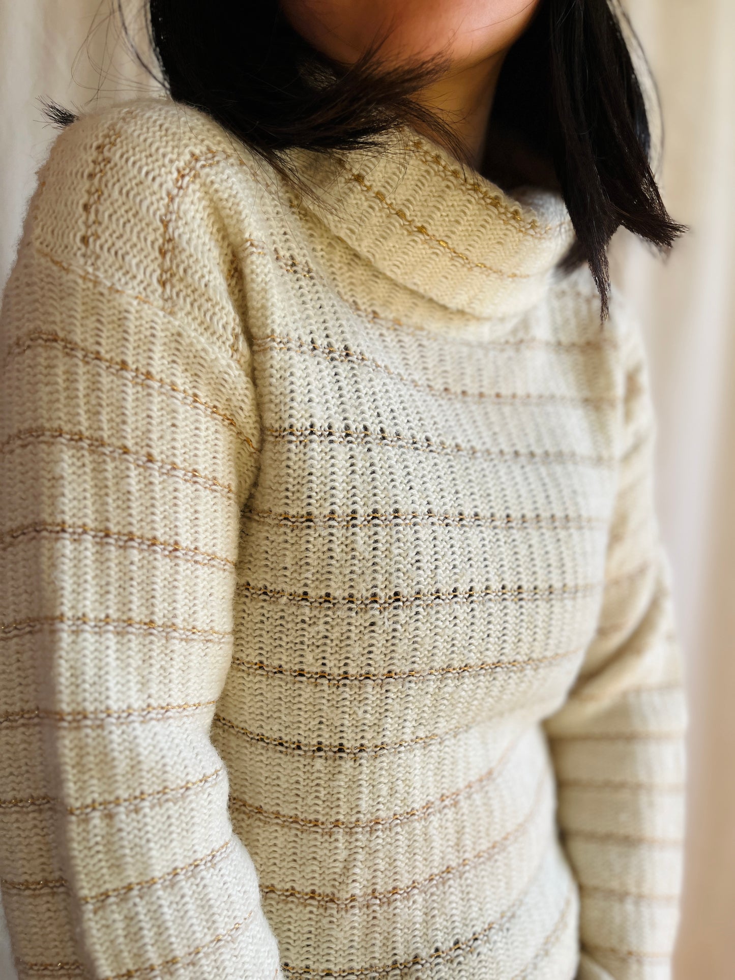 High neck Pullover Cable Knit