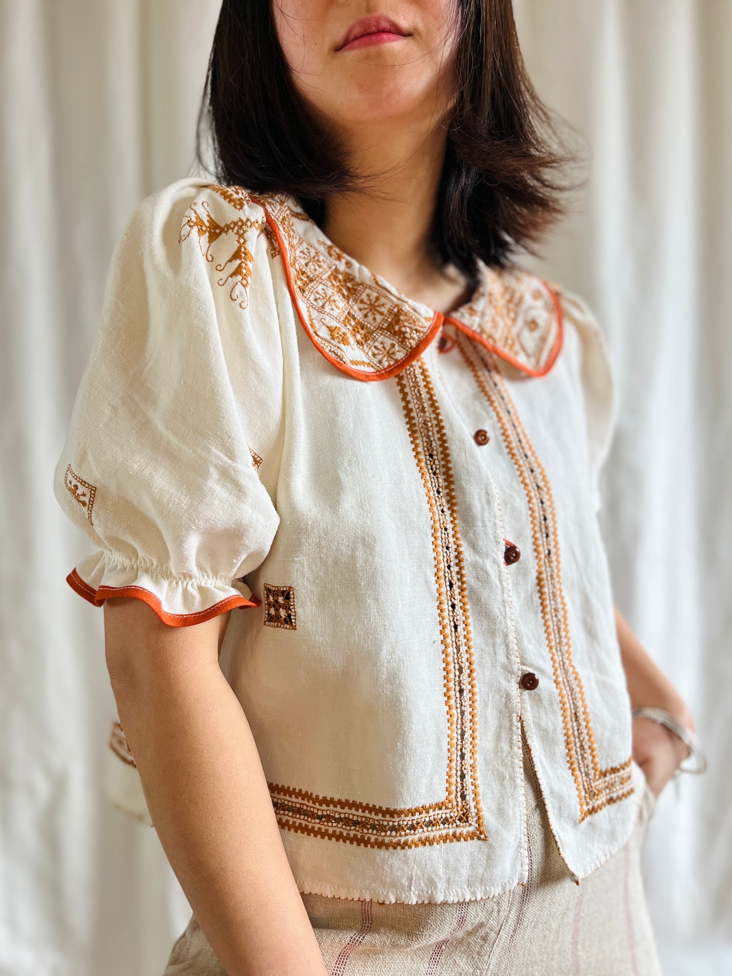 Beautiful Lagartera Embroidered Round Collar Shirt