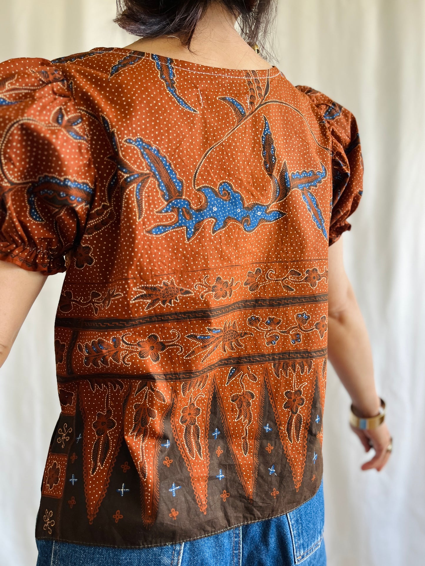 ✨Vintage Batik Puffed Sleeve Tee