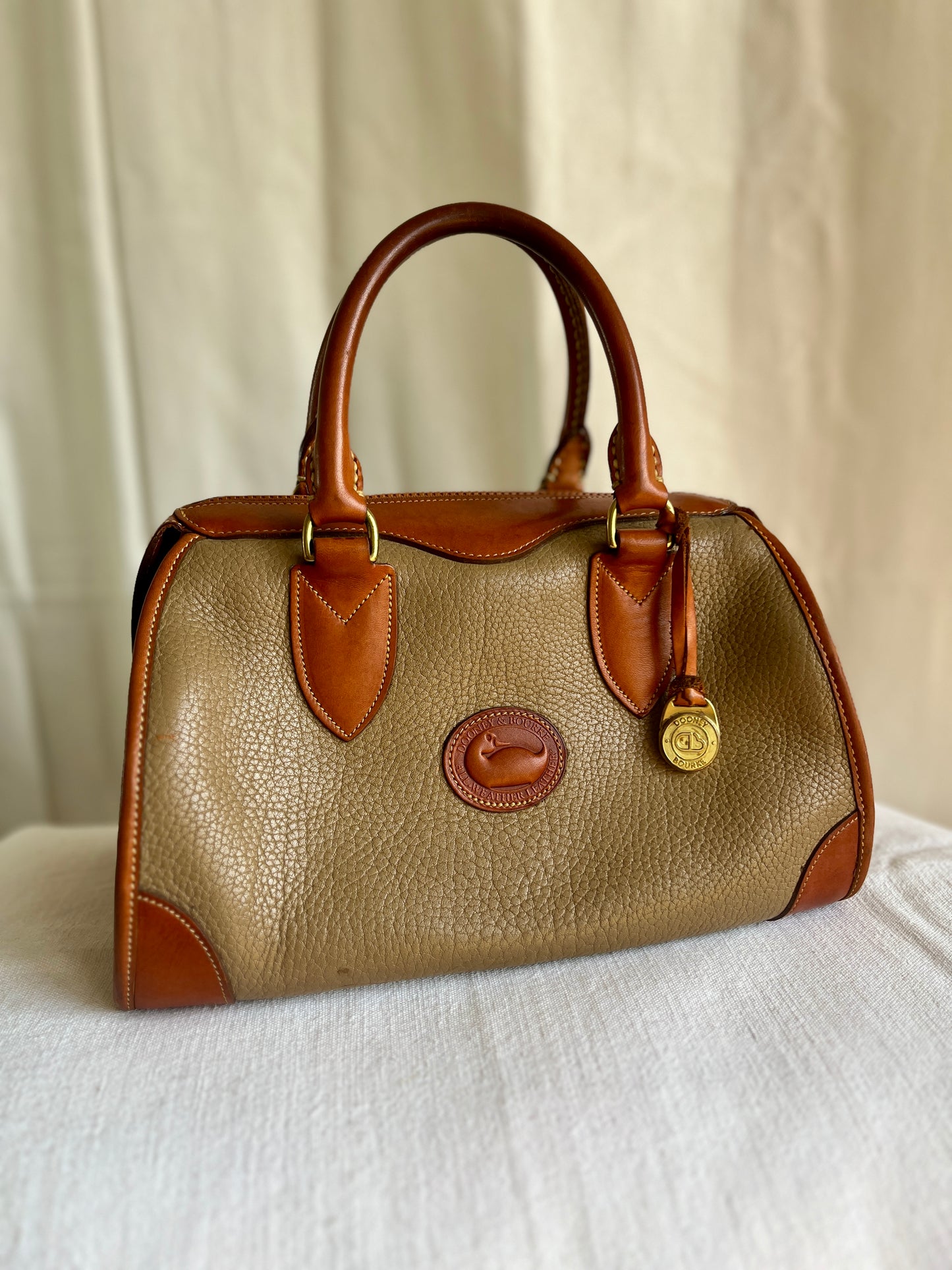 Pre tag Taupe/British Tan Gladstone Doctor's Bag Satchel