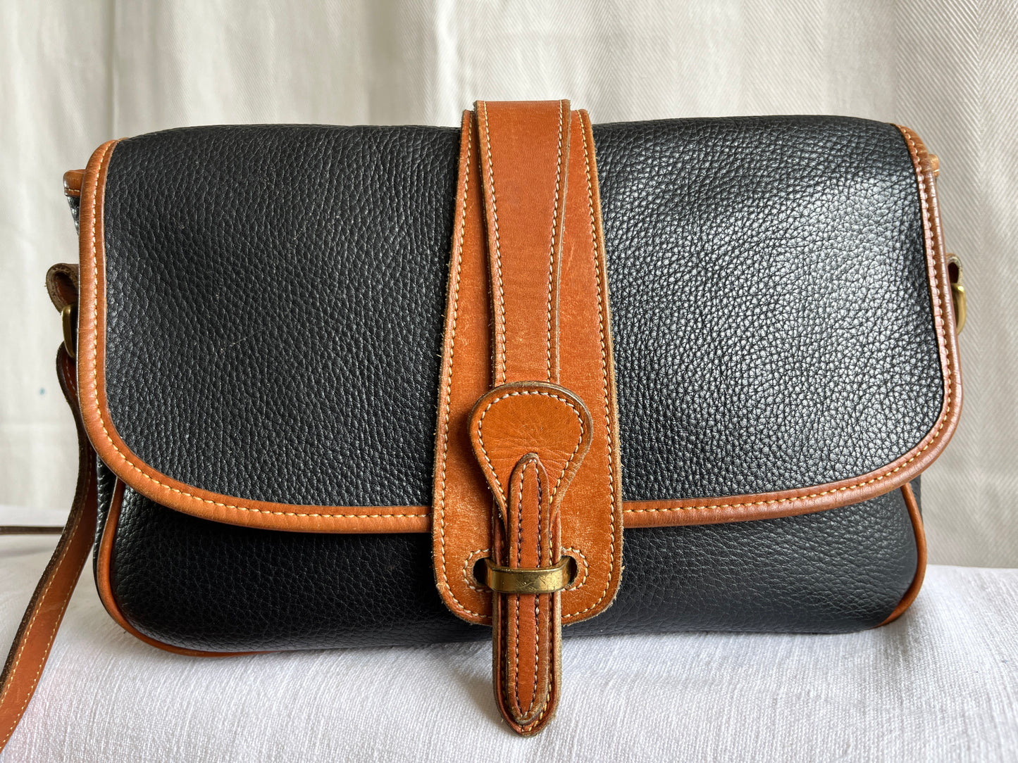 Black /British Tan R54 Large Equestrian Crossbody