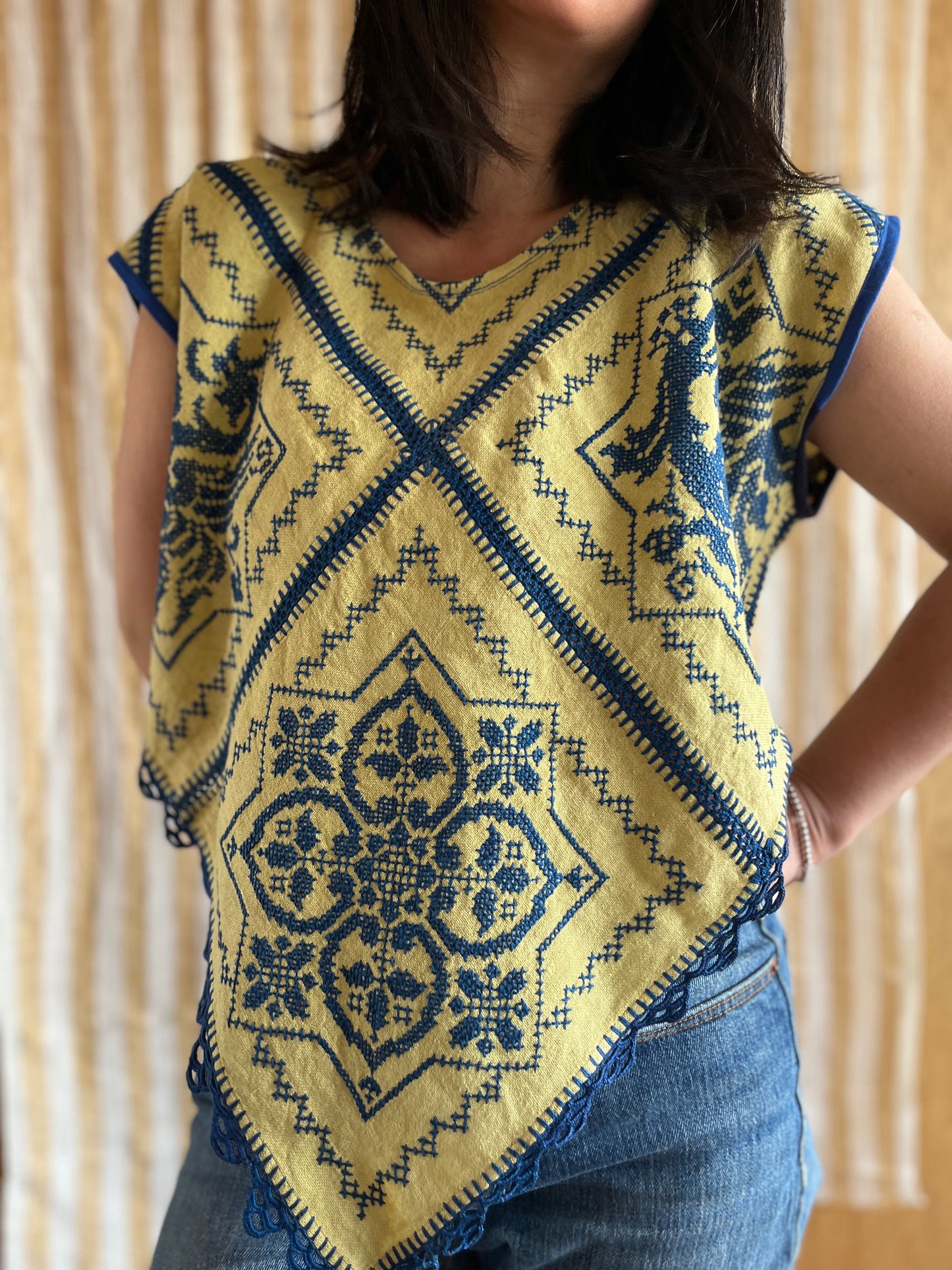 Diamond Dragon Top Cap Sleeves