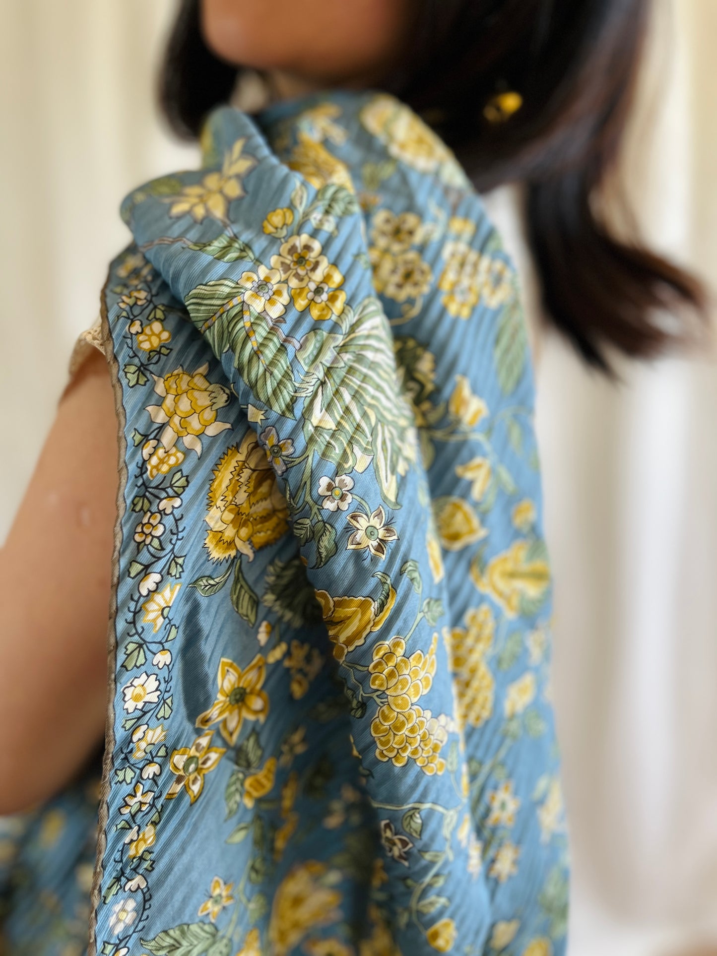 Vintage Liberty Thin Wrinkle scarf