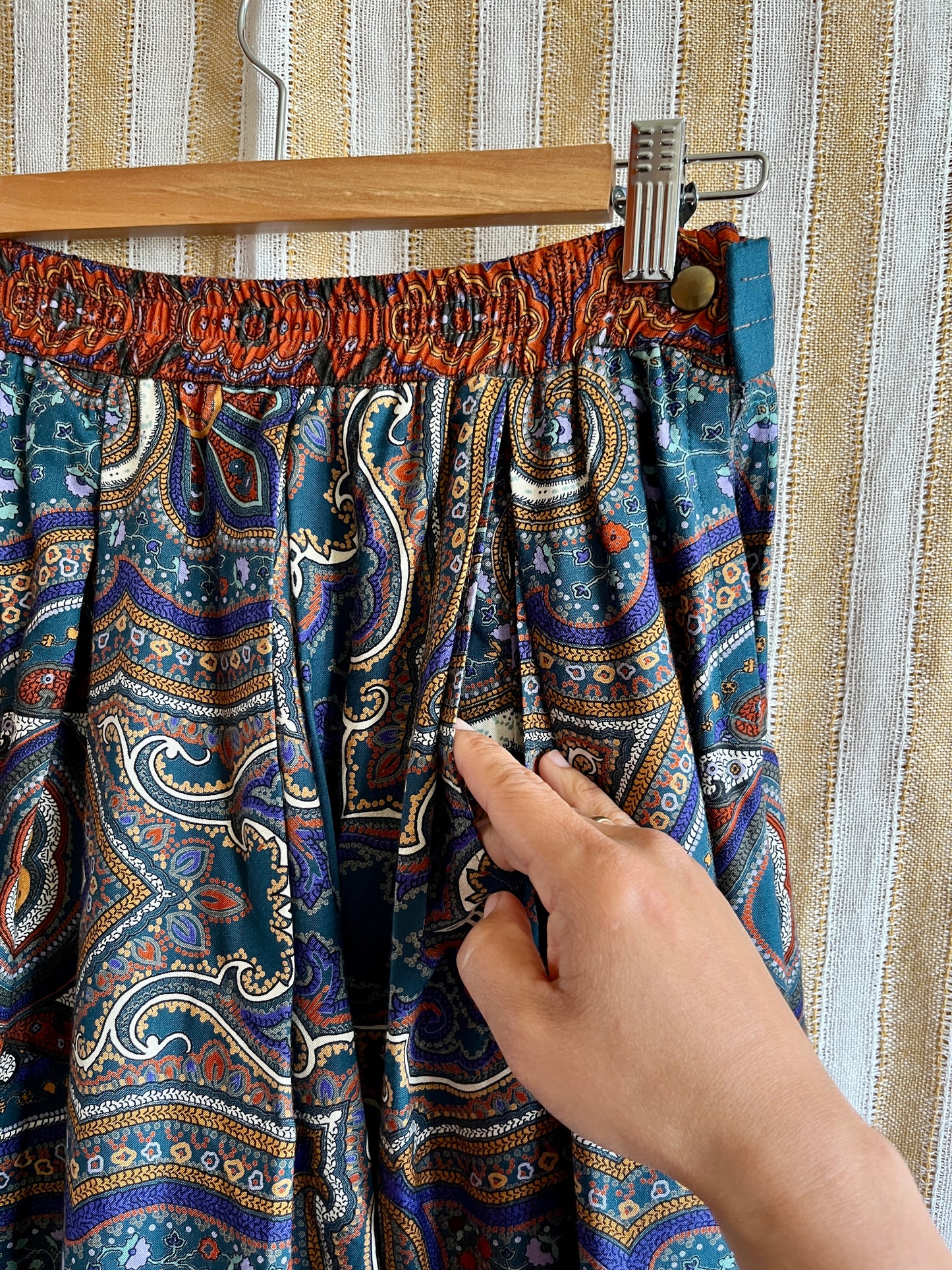 Handmade vintage 70s Bottom Quilted A-line Skirt