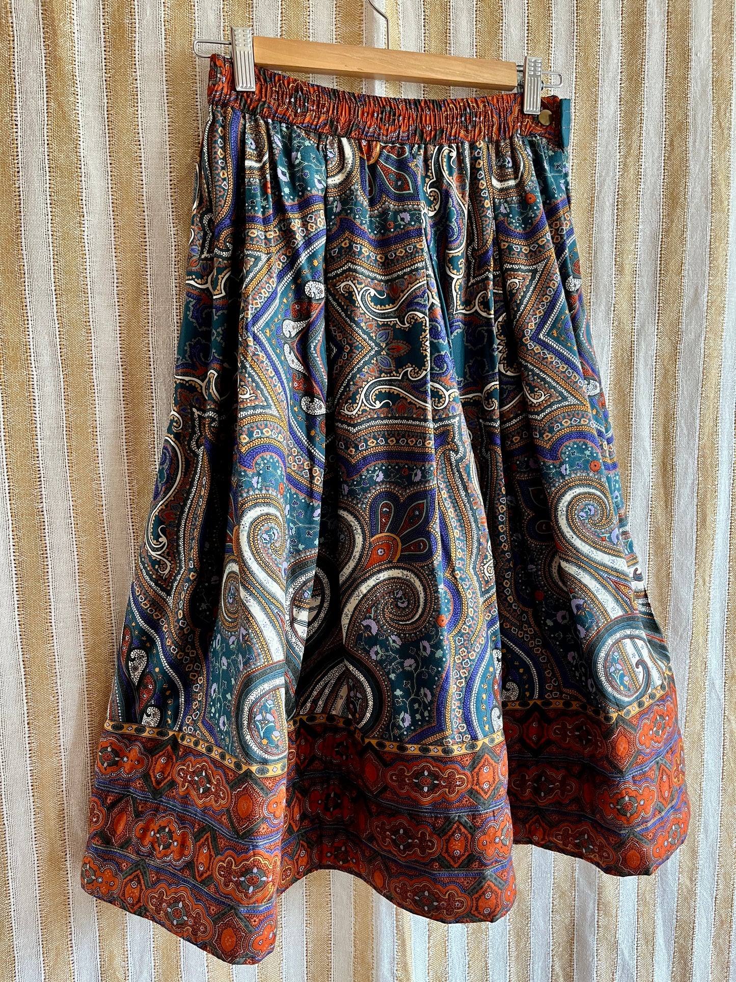 Handmade vintage 70s Bottom Quilted A-line Skirt