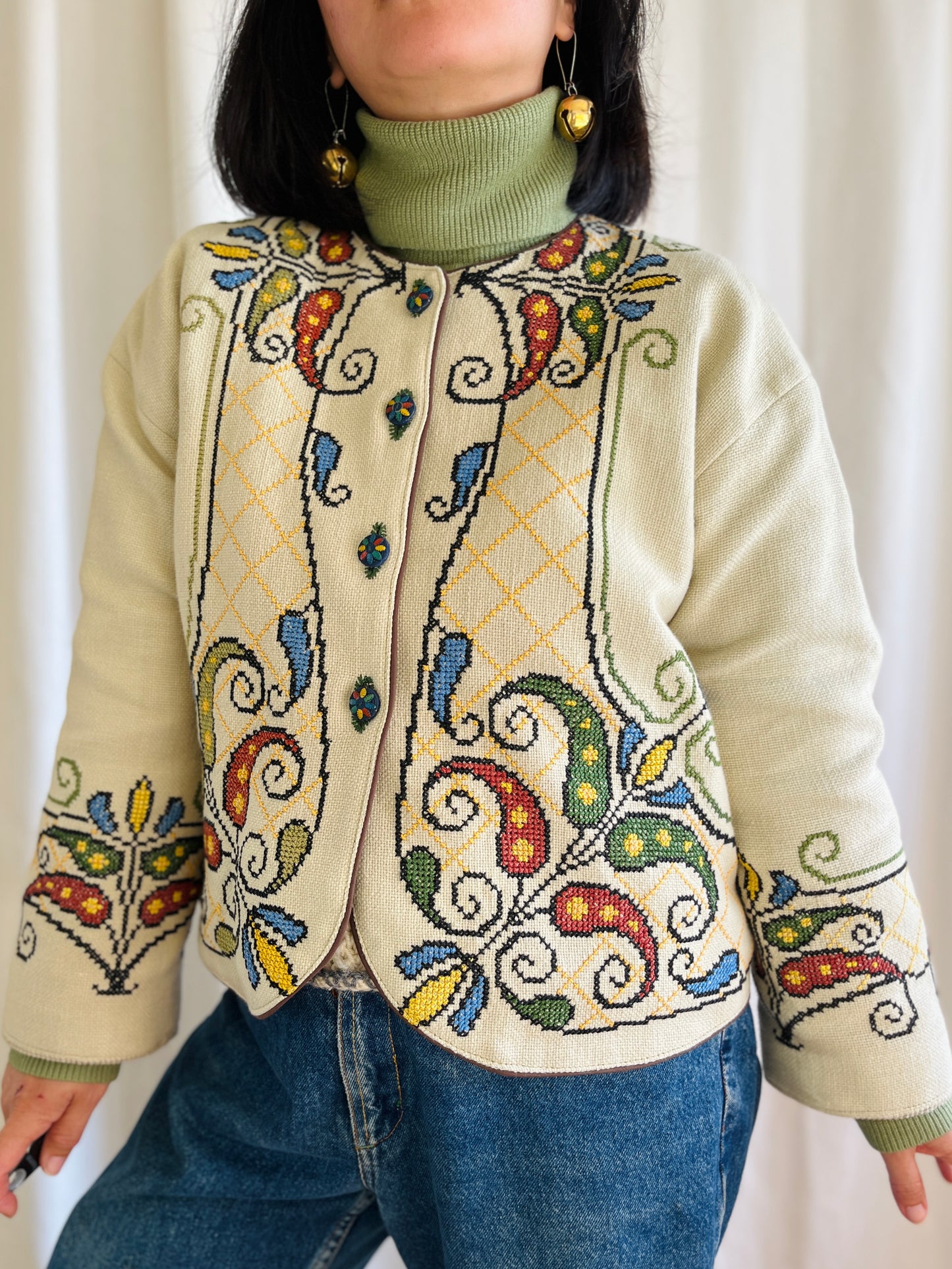 🎴 Embroidered structure jacket