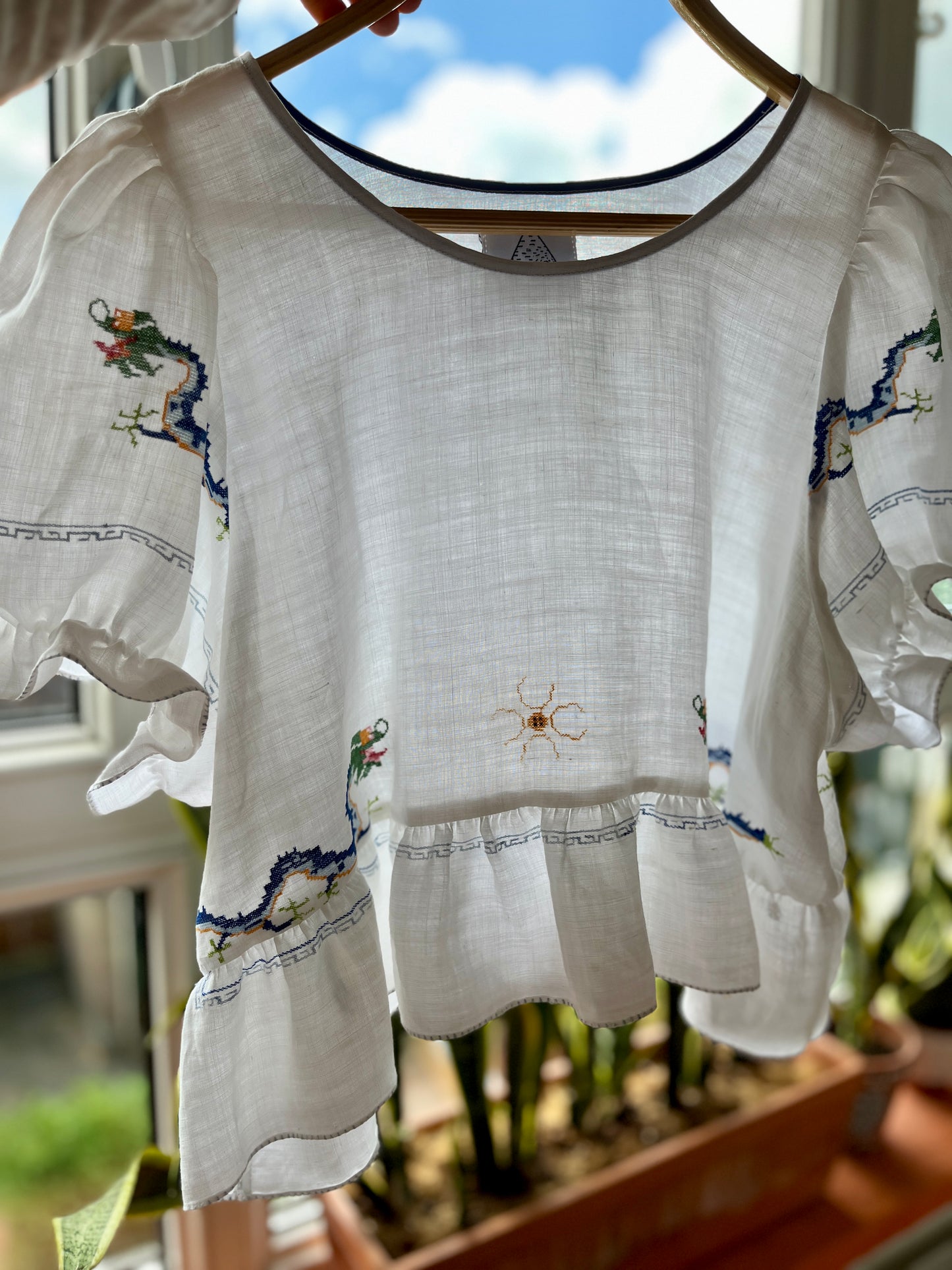 Dragon - Air thin linen dolly blouse