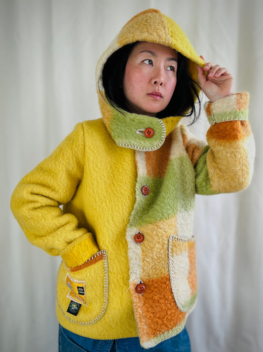 Repurpose thick wool blanket turns cosy winter coat with detachable Hoodie
