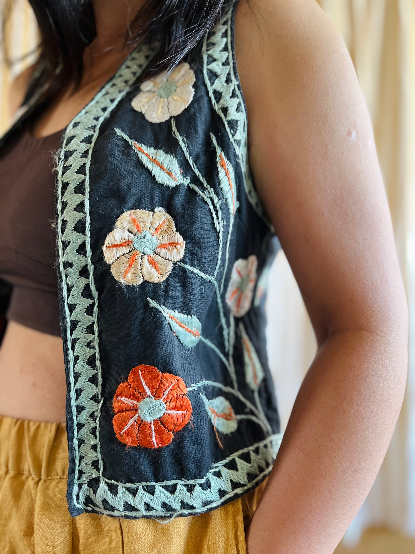 70s Classic Afghanistan Silk Embroidered Gilet XS