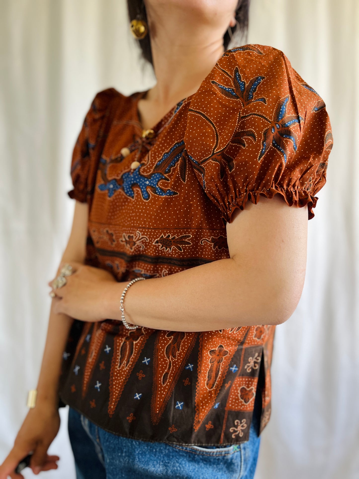 ✨Vintage Batik Puffed Sleeve Tee