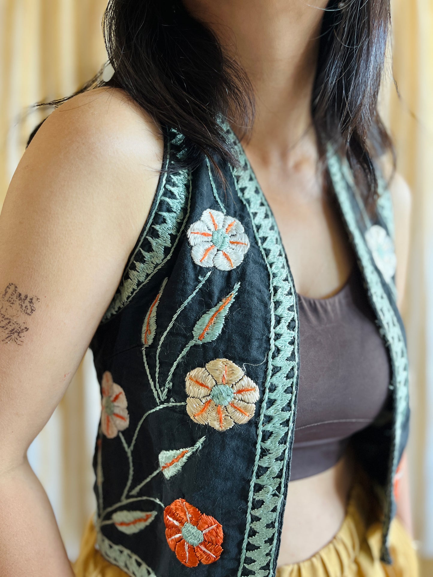 70s Classic Afghanistan Silk Embroidered Gilet XS