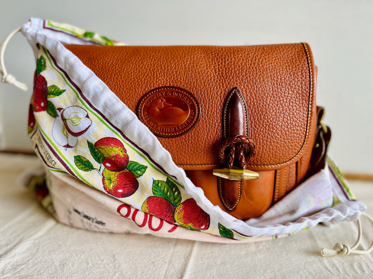 Vintage Dooney & Bourke R35 Double Pocket Outback Messenger