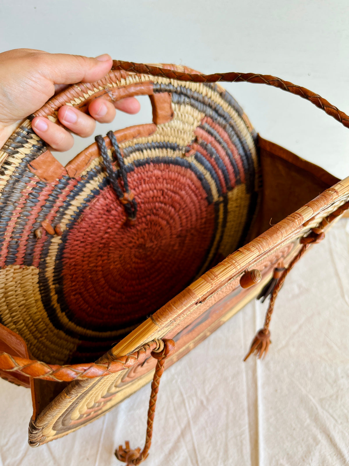 Vintage African Handwoven Round Basket Bag Raffia Shopper