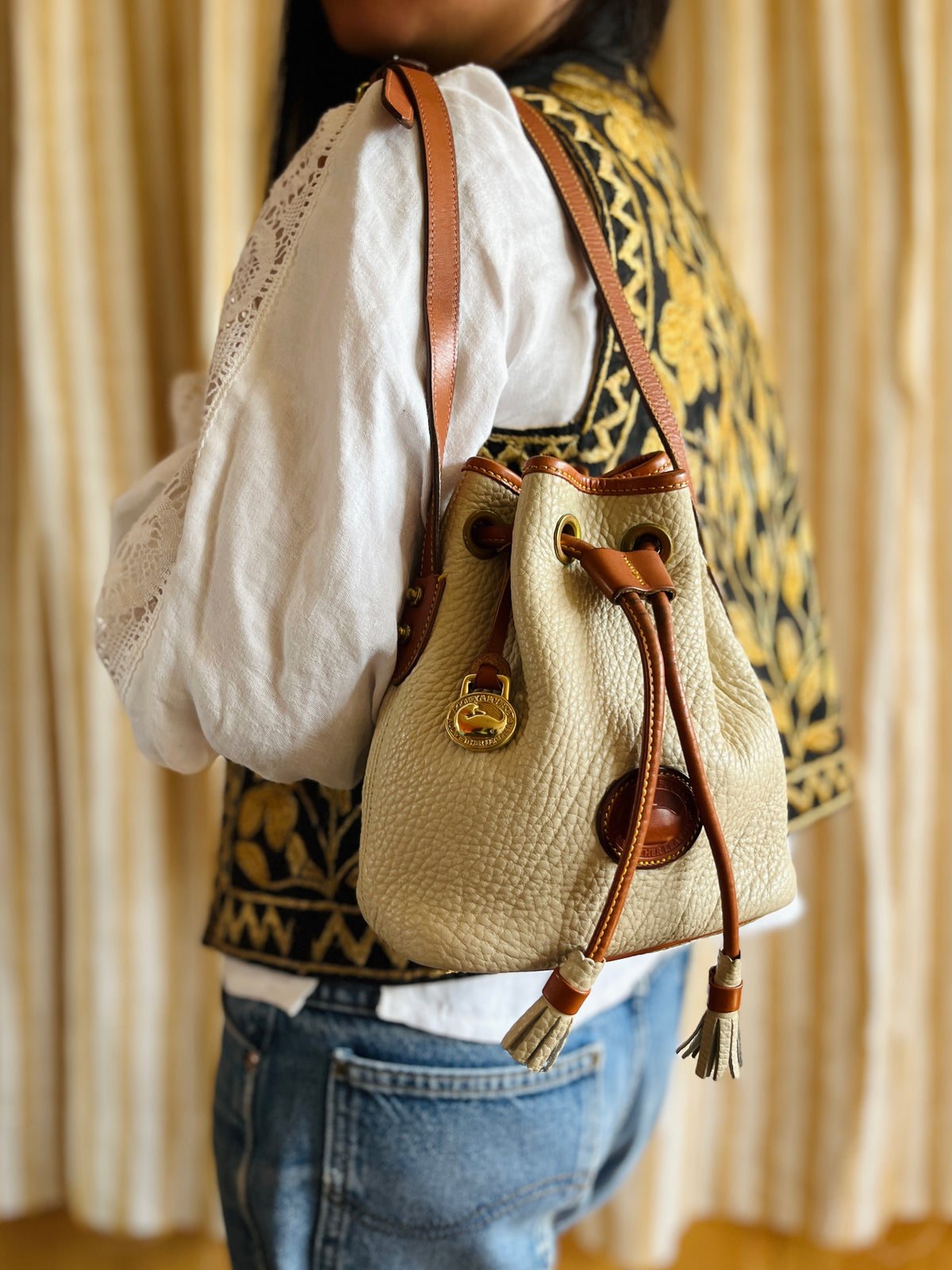 Vintage Dooney & Bourke R134 Mini Drawstring Shoulder-Crossbody Bag