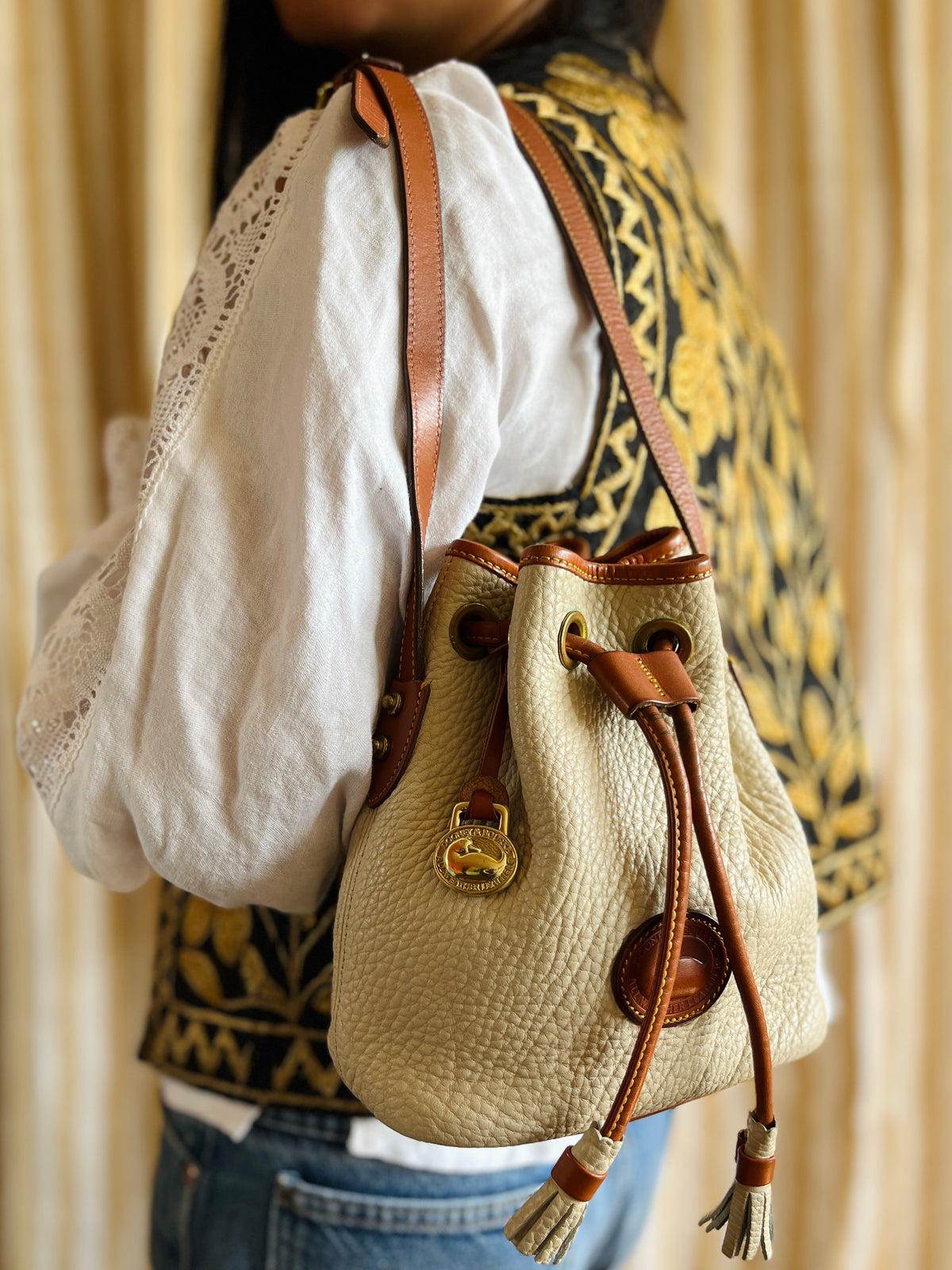 Vintage Dooney & Bourke R134 Mini Drawstring Shoulder-Crossbody Bag