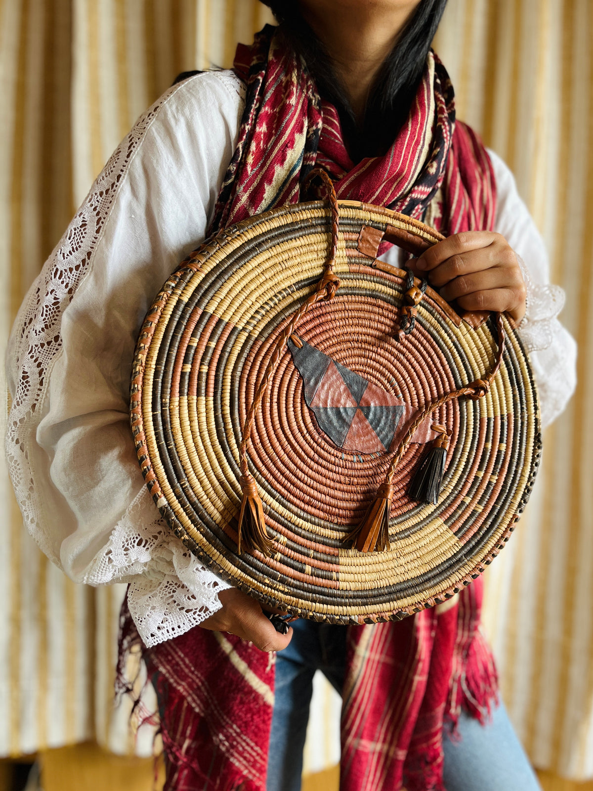 Vintage African Handwoven Round Basket Bag Raffia Shopper