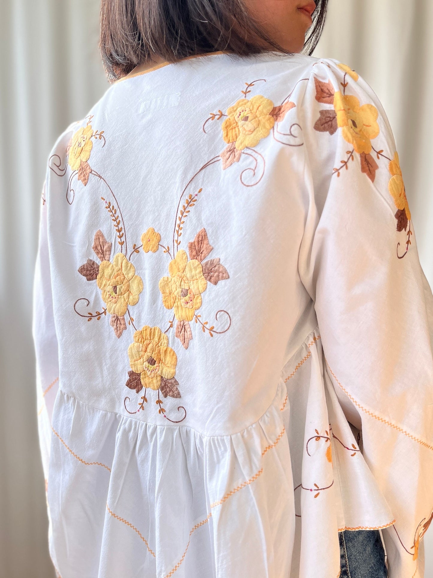 Embroidered Appliqué Table linen turns Pointy gather tunic