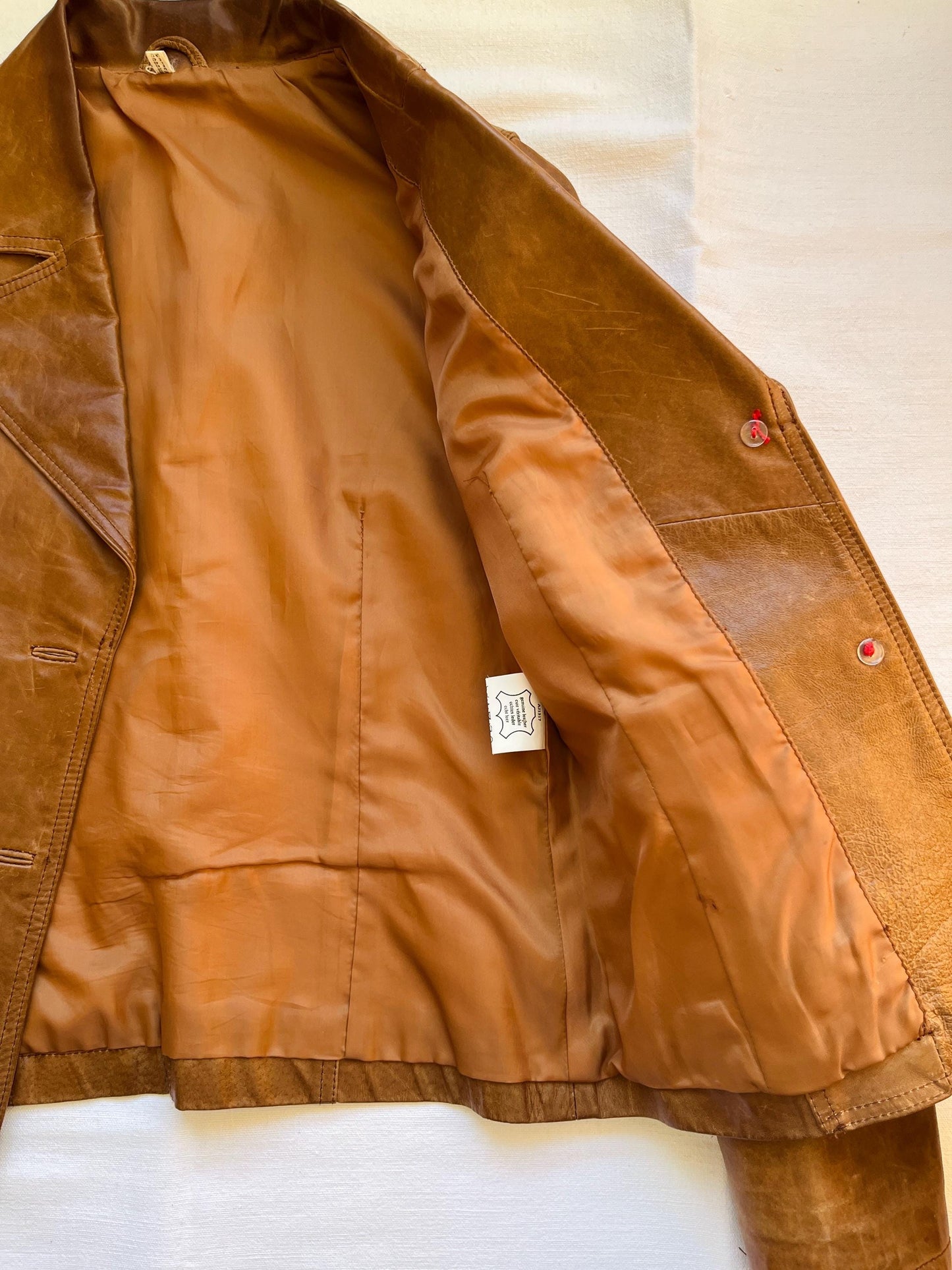 Vintage 90s Great Cut Camel Brown Leather Jacket with zipper pickets