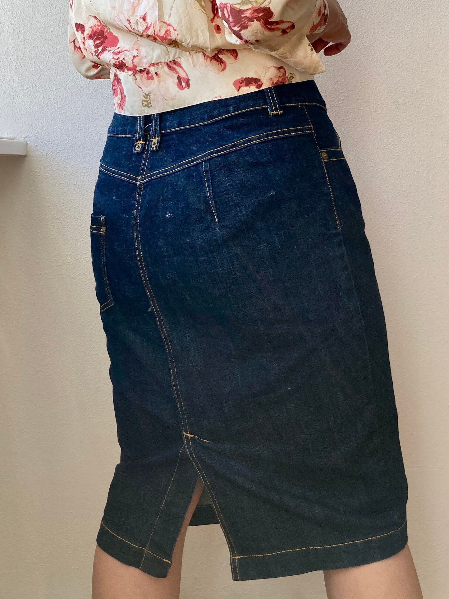 Vintage 90s High Waist Front button Denim Pencil skirt