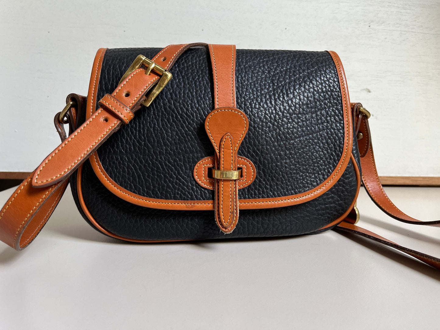 Small Tack Bag Messenger Crossbody Handbag B148 (Near Mint)