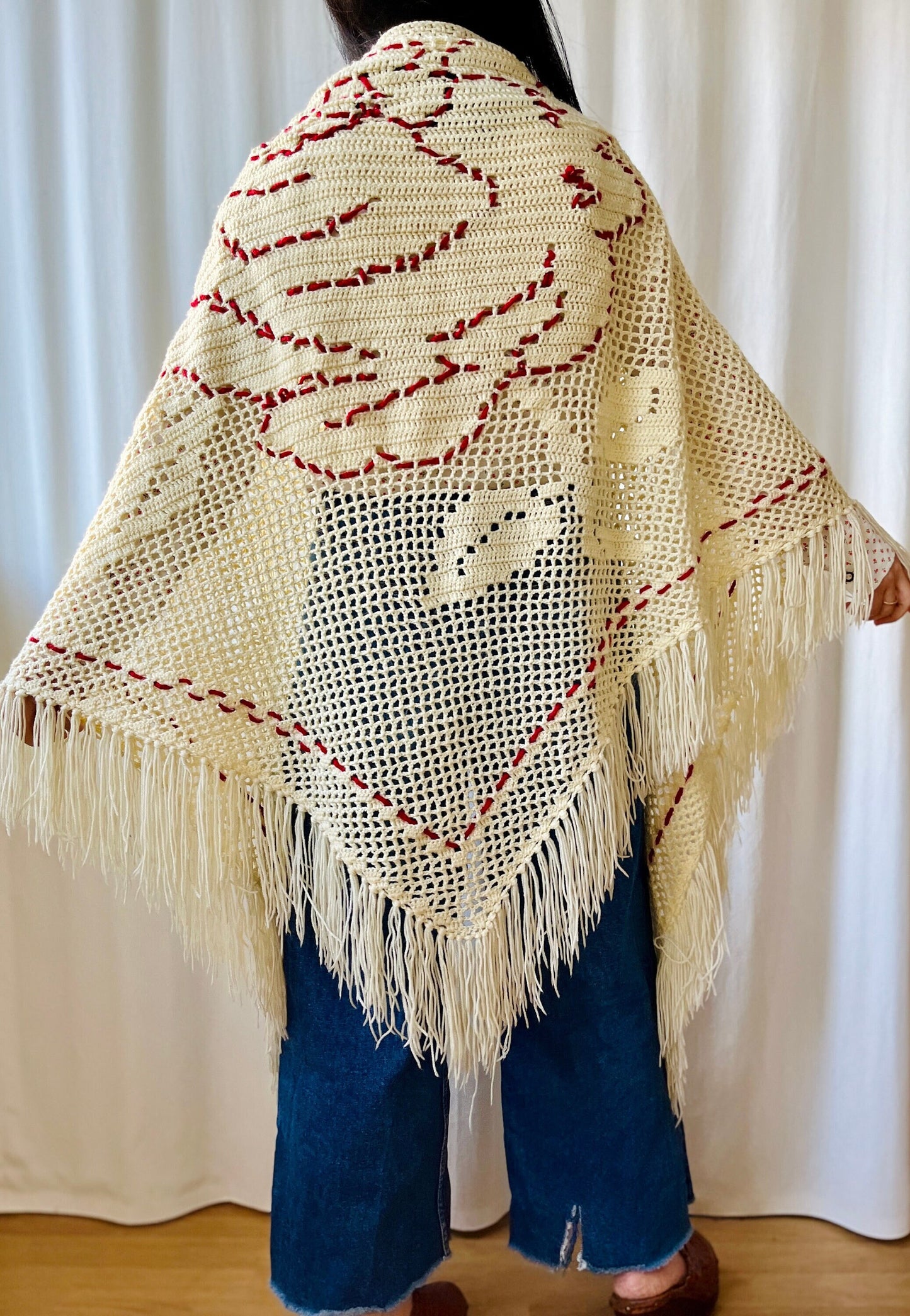 Vintage hand crochet triangular scarf